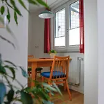 Gome Lägenhet *