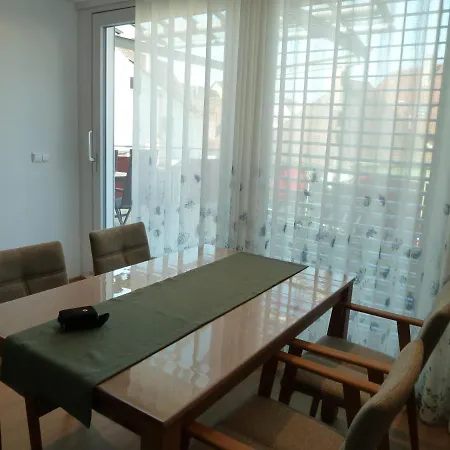 Apartment Gome